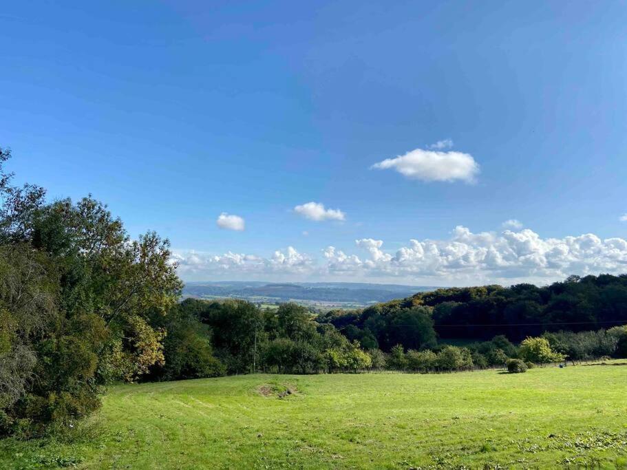 The Mill Stylish Rural Apartment With Beautiful Views Welsh Newton Common Buitenkant foto